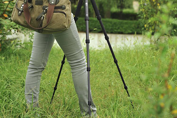 有可伸縮的碳纖維管嗎？