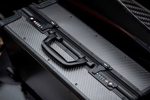 碳纖維箱子適合在醫(yī)療行業(yè)使用嗎？