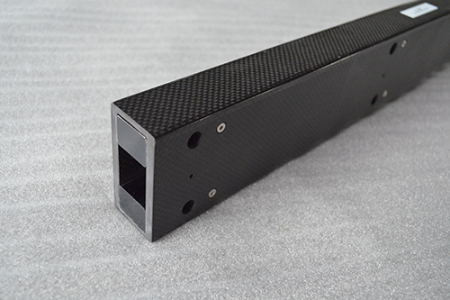 碳纖維制品制作上面特別常見的模壓成型工藝解讀