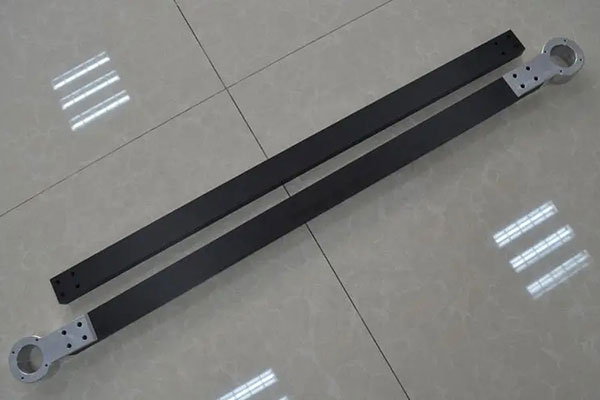 機器人采用碳纖維材質(zhì)跟其他金屬材質(zhì)比較有哪些性能優(yōu)勢