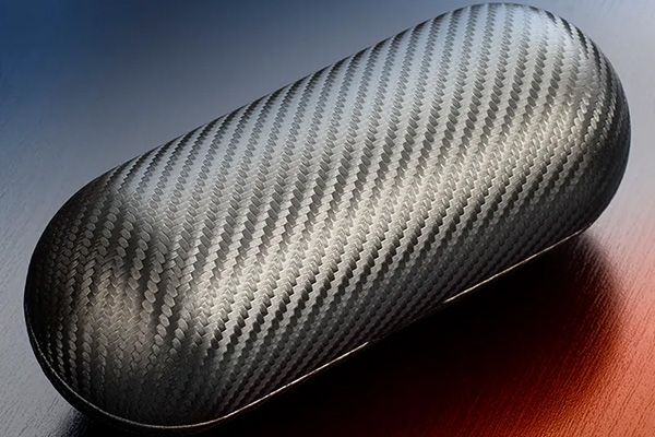 熱塑性碳纖維制品表面會有立體紋路效果嗎？