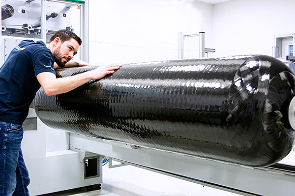 英國NNC國家復(fù)合材料中心成功完成復(fù)合材料低溫儲氫罐測試