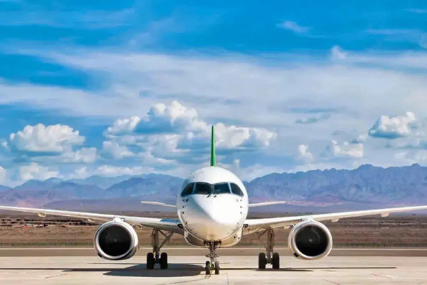 航空航天用熱塑性碳纖維與熱固性碳纖維的性能對比