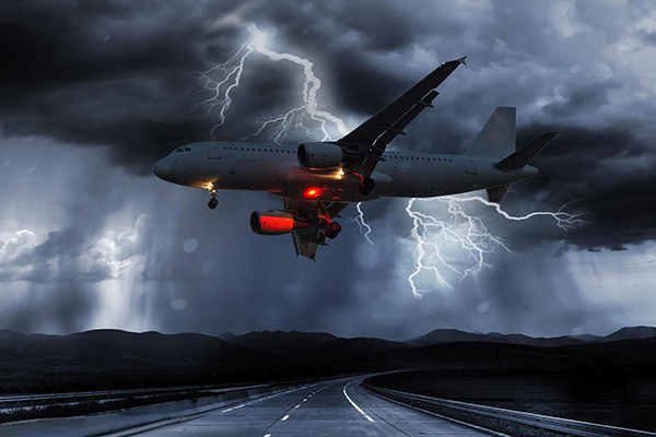 熱固性和熱塑性碳纖維復合材料的雷擊損傷實測