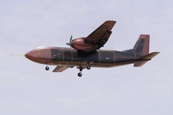 國內(nèi)體型最大雙發(fā)無人運(yùn)輸機(jī)試飛成功，機(jī)身高性能碳纖維打造