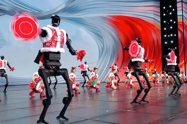 春晚大花襖機(jī)器人“福兮”，由碳纖維復(fù)合材料等共同制造