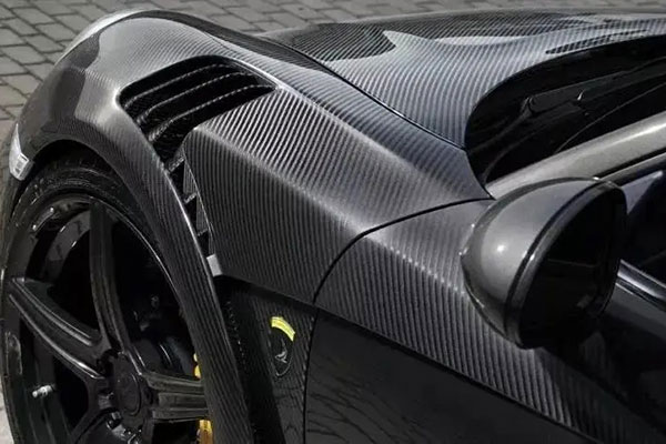 碳纖維汽車零部件的革新之路：從定制化到智能仿真設(shè)計(jì)